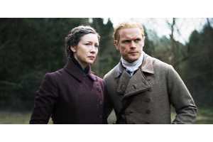 Caitriona Balfe's Claire Costume In Outlander Season 8 Is A Massive Ending Hint