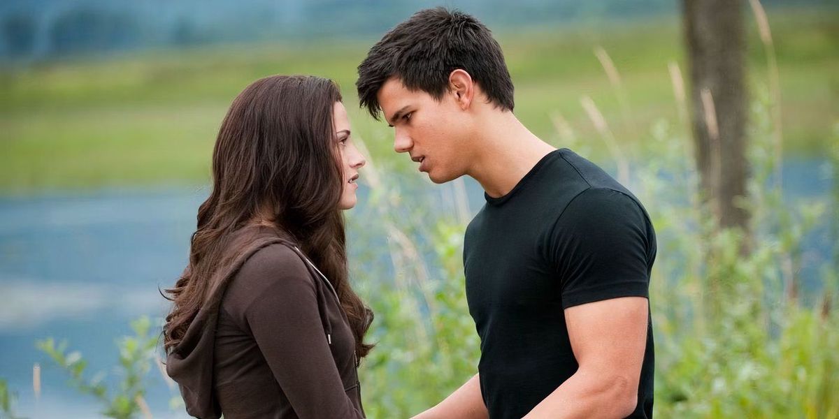 Taylor Lautner Returns To Werewolf World With Series Inspired By His Post-Twilight Life