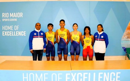 <p><strong>YOUNG TALENTS.</strong> Matthew Justine Hermosa (third from left) was among four triathletes chosen to attend a 26-day training camp at the Rio Maior Sports Center in Portugal last year. From left are coach Roland Remolino, Dayshaun Ramos, Hermosa, Kira Ellis, Sam Corpuz and coach Doray Ellis.Hermosa and Ellis will compete in the National Age Group Triathlon Series in Subic on Jan. 27-28, 2024. <em>(Contributed photo)</em></p>