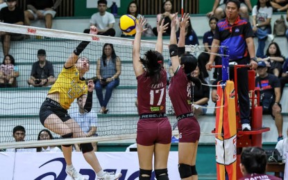 UST beats UPIS for 2nd straight win in Shakey's girls volleyball