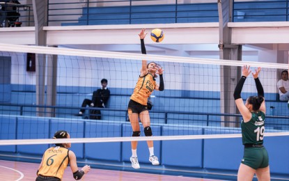 FEU, UST prevail in UAAP girls’ volleyball