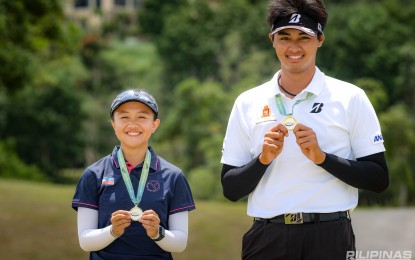 <p><strong>WINNERS.</strong> Shinichi Suzuki (right) and Rafa Anciano dominated the Splendido Taal leg of the ICTSI Junior PGT Championship in Batangas on Wednesday (April 30, 2025). Both competed in the 15-18 years old category. <em>(Contributed photo) </em></p>