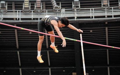 UST’s Delos Santos bags UAAP pole vault gold medal