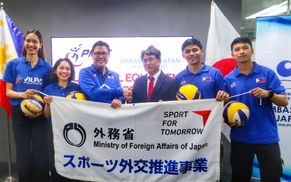 <p><strong>SPORTS PARTNERSHIP.</strong> The Philippine National Volleyball Federation (PNVF) receive supplies from the Japan Volleyball Association at the PNVF office in The Bonifacio Prime in Taguig City on Thursday (Jan. 9, 2025). Present during the turnover ceremony were (from left) players Thea Gagate, Dawn Catindig, PNVF and Asian Volleyball Confederation (AVC) president Ramon “Tats” Suzara, Japan Minister and Consul General Takahiro Hanada, and players Vince Lorenzo and EJ Casaña. <em>(Contributed photo)</em></p>