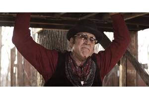 Gunslingers Trailer: Nicolas Cage Is A Bizarre Cowboy In A Wild West Search For America's Most Wanted Man