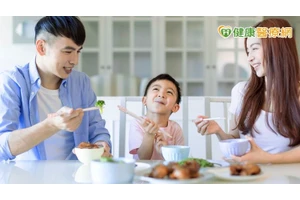 暑假過半！近2成北市學童過重　專家教「4原則」守住健康體位