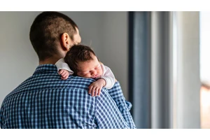 新手爸爸育兒心路　角色轉換與心理調適