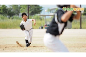 中華隊奪冠掀棒球熱！醫揭少棒「3大」運動傷害　守護小將逐夢不傷身