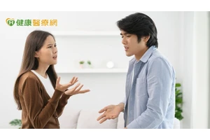 常惹伴侶生氣還被嫌不體貼？心理師點名3行為　讓對方越來越心寒！