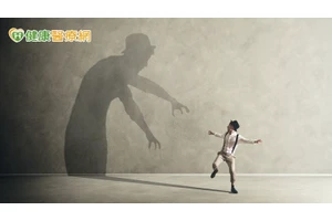 長大卻不想成熟？醫：長期「彼得潘症候群」會拖垮工作與人際關係