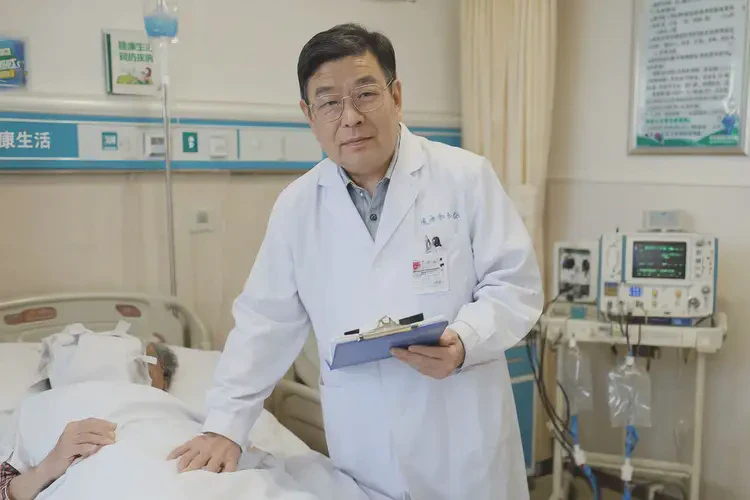 南平胸外科专家排名前十名(图1)