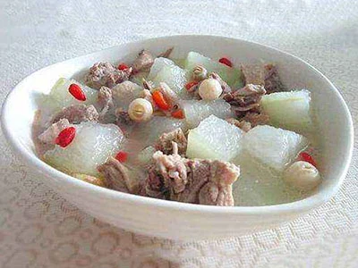 秋季食疗的“佳品”--鸭肉冬瓜汤-第1张图片-就爱百科