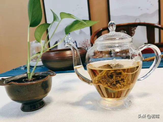 你怎么看待95后不熬夜喝花茶日常养生呢?-第1张图片-就爱百科 你怎么看待95后不熬夜喝花茶日常养生呢?-第1张图片-就爱百科