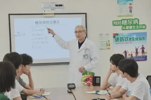 年轻人餐后血糖19点6是怎么回事