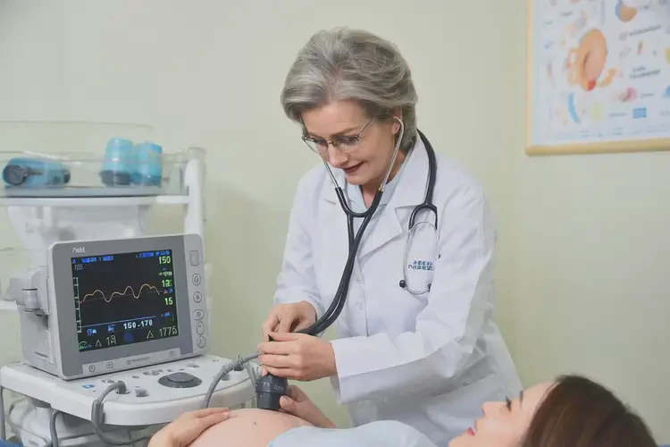 怀孕2个月胎心率72有危险吗(图2)