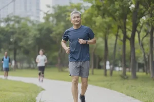 中老年人晚餐血糖18.8是糖尿病吗