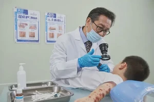 少儿屁股上经常起湿疹不管它会自己痊愈吗