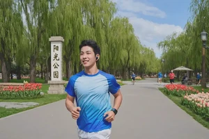 青少年脖子长湿疹不管它会自己痊愈吗