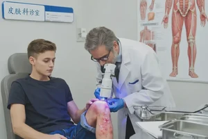 青年人小腿出现湿疹不管它会自己痊愈吗