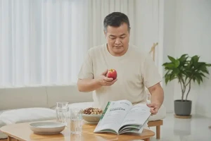 男人全身起湿疹不管它会自己自愈吗