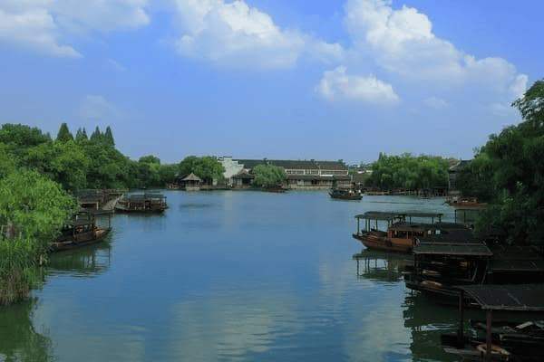 月经过后分泌物有血丝怎么回事，月经过后分泌物有血丝怎么回事儿