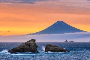 皮肤触摸疼表面无症状是什么，皮肤触摸疼表面无症状是什么原因