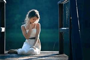 小儿睡觉嗓子发痒怎么办，小孩睡觉嗓子痒痒老是咳嗽